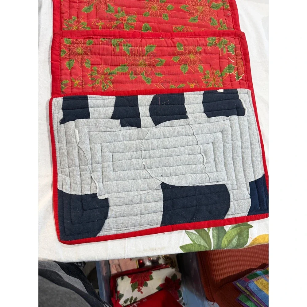 Handmade Quilted Christmas Placemats Set of 3 Red‎ Poinsettia Reversible 20x14